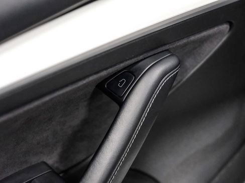 Used 2021 Tesla Model 3 Long Range image 40