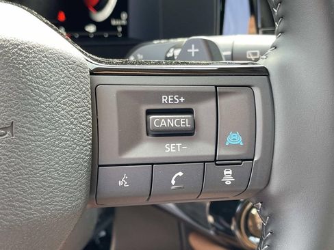 New 2026 Nissan Pathfinder Platinum w/ Lighting Package AWD/4WD image 35