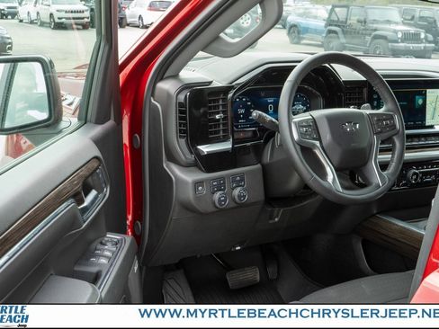 Used 2024 Chevrolet Silverado 1500 RST image 15