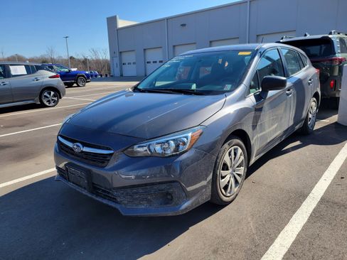 Used 2020 Subaru Impreza 2.0i image 3