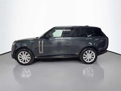 Used 2023 Land Rover Range Rover SE AWD/4WD image 2
