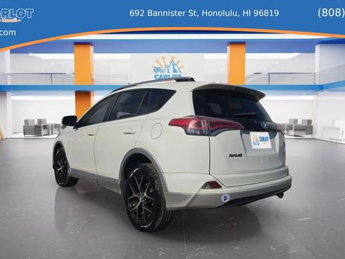 Used 2016 Toyota RAV4 SE FWD image 6