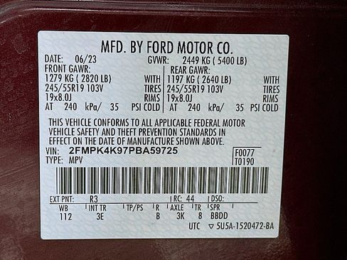 Used 2023 Ford Edge Titanium w/ Class II Trailer Tow Package AWD/4WD image 33
