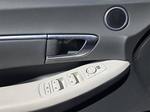 Used 2023 Hyundai Sonata SEL w/ Convenience Package image 16