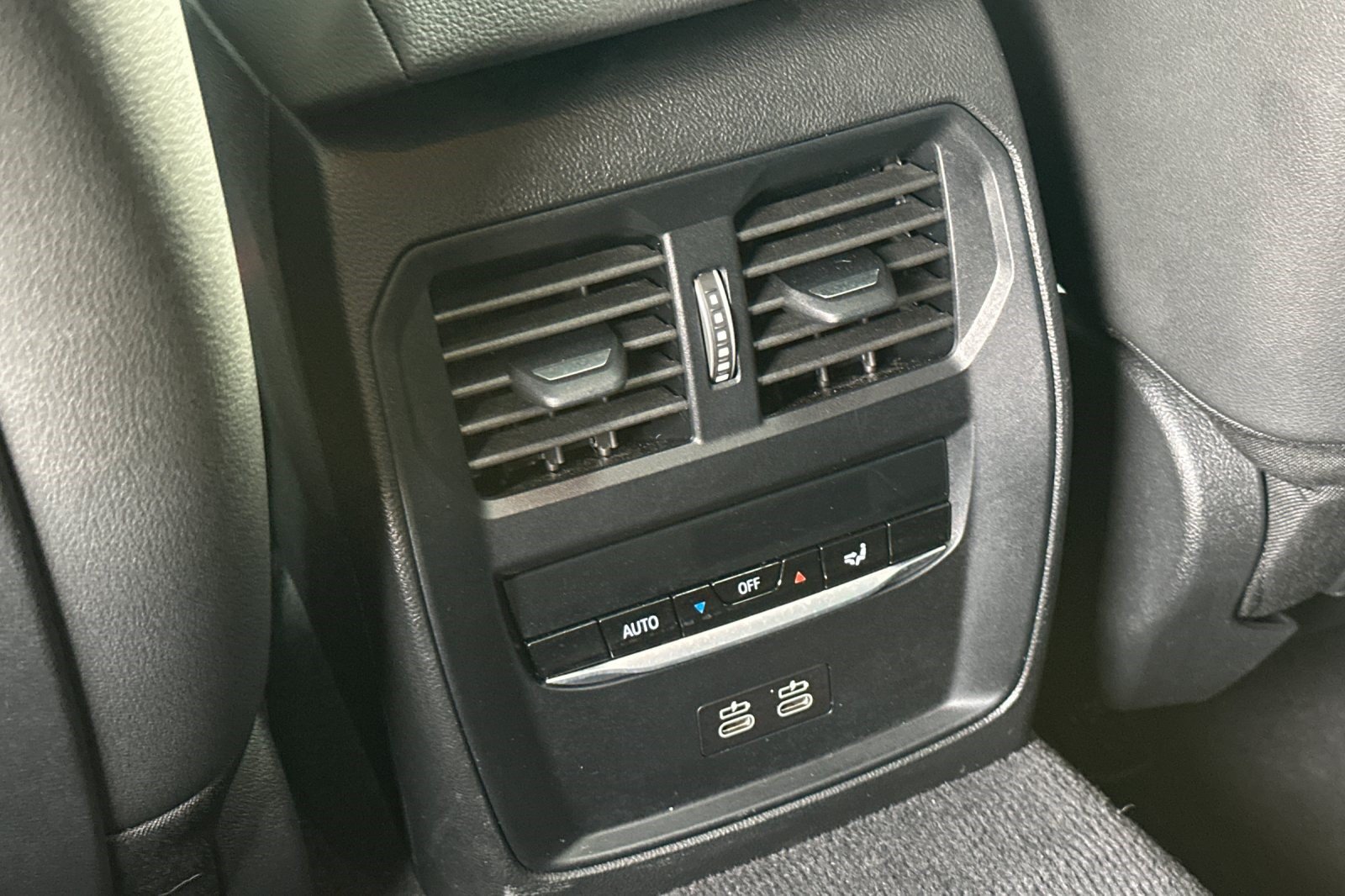 Certified 2025 BMW i4 eDrive40 RWD image 16