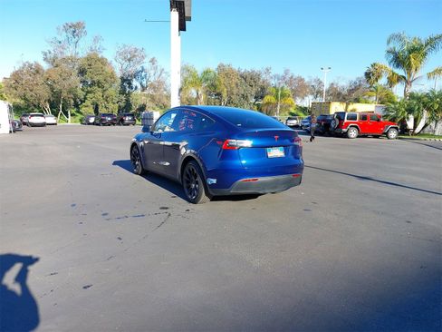 Used 2021 Tesla Model Y Long Range image 5