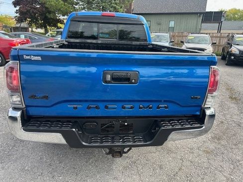 Used 2016 Toyota Tacoma SR5 w/ SR5 Appearance Package (SN) AWD/4WD image 3