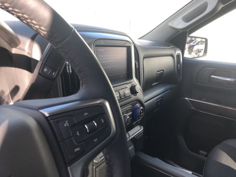 Certified 2022 Chevrolet Silverado 1500 LT Trail Boss image 12