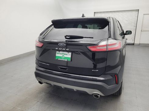 Used 2022 Ford Edge Titanium AWD/4WD image 7