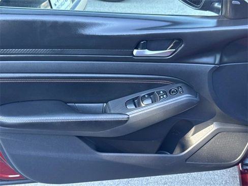 Used 2021 Nissan Altima 2.5 SR w/ SR Premium Package image 20