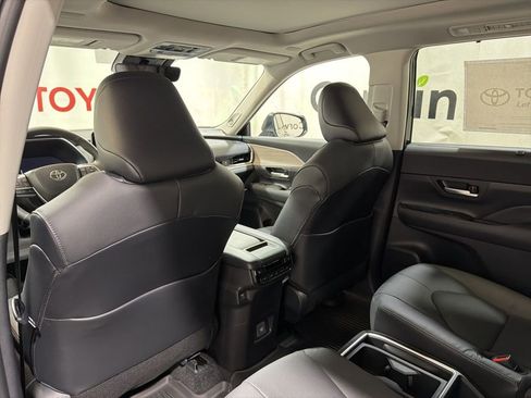 New 2026 Toyota Grand Highlander AWD image 21