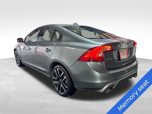 Used 2017 Volvo S60 T5 Dynamic image 7