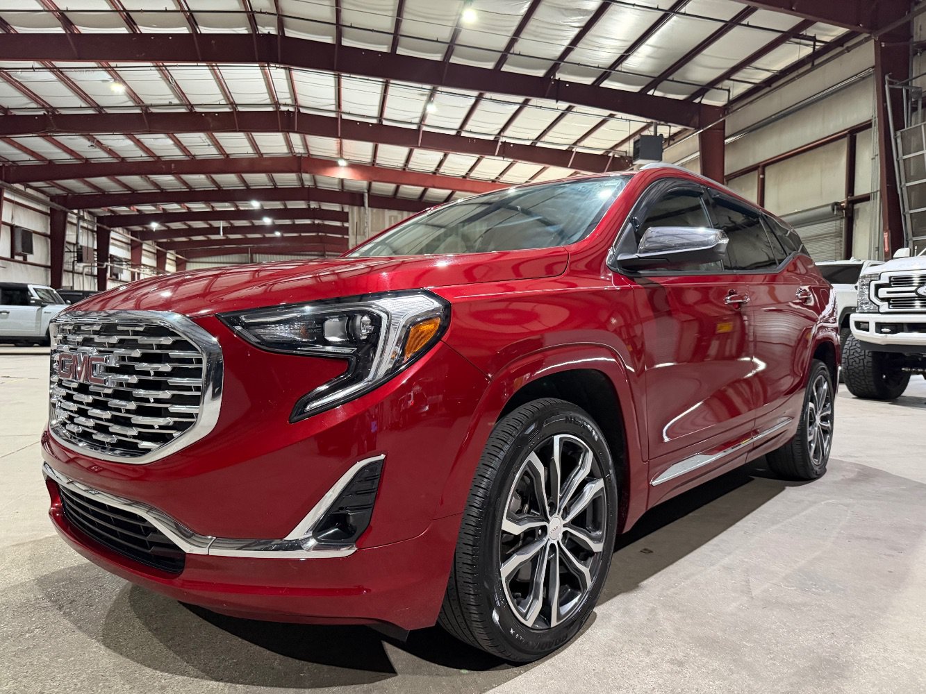 Used 2018 GMC Terrain Denali w/ Comfort Package FWD image 9