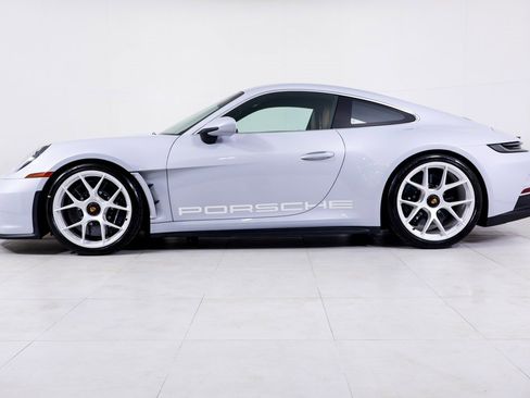 Certified 2024 Porsche 911 GT3 RS image 2