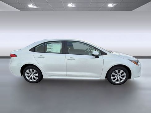 New 2026 Toyota Corolla LE FWD image 9