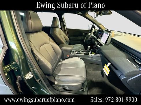 Used 2026 Subaru Outback Limited AWD/4WD image 31