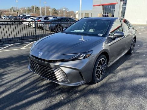 New 2026 Toyota Camry XLE AWD/4WD image 4