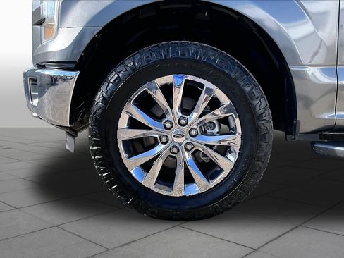 Used 2016 Ford F150 XLT w/ Equipment Group 302A Luxury AWD/4WD image 11
