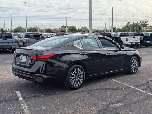 Certified 2024 Nissan Altima 2.5 SV image 6