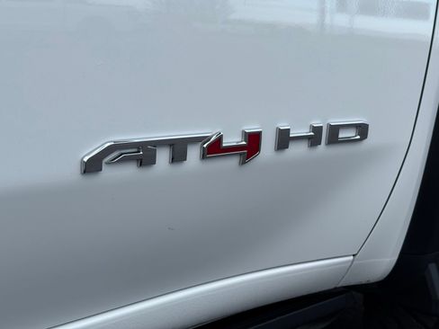 Used 2024 GMC Sierra 2500 AT4 w/ AT4 Premium Plus Package image 6