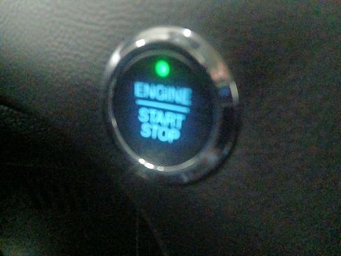 Used 2024 Ford Edge SEL image 13