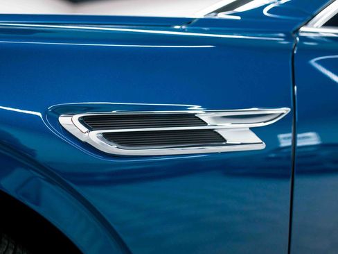 Used 2022 Bentley Flying Spur W12 AWD/4WD image 36