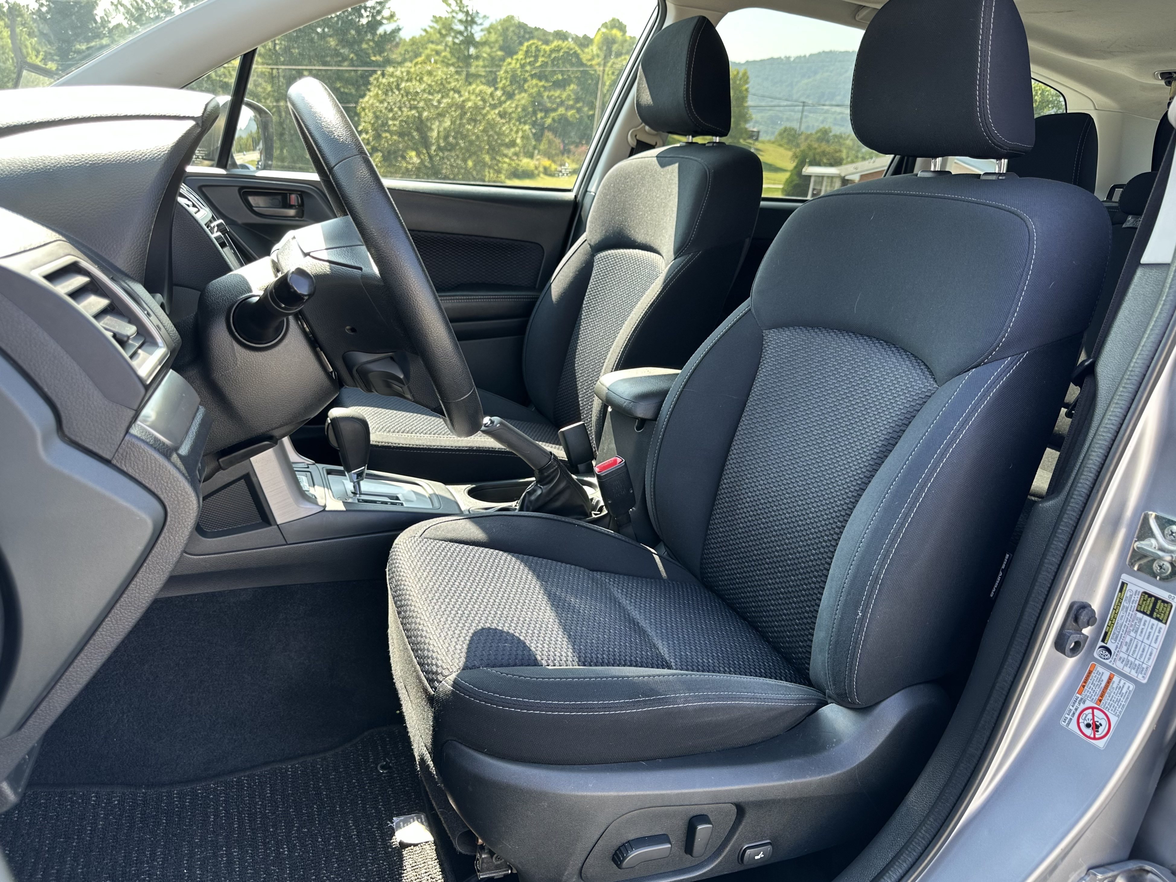Used 2017 Subaru Forester 2.5i Premium AWD/4WD image 9