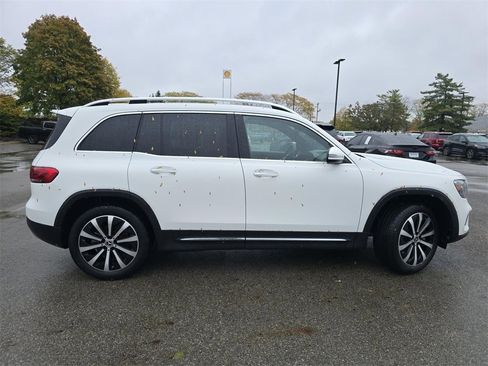 Used 2023 Mercedes-Benz GLB 250 4MATIC w/ Premium Package image 20