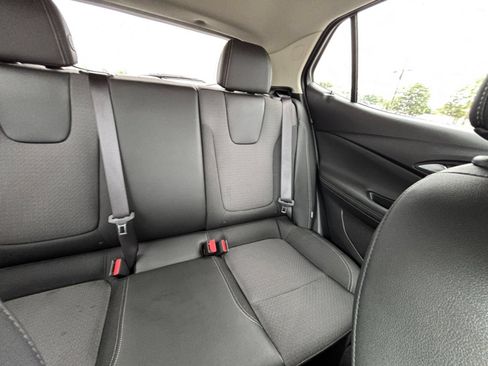 Used 2025 Buick Encore GX Preferred FWD image 37