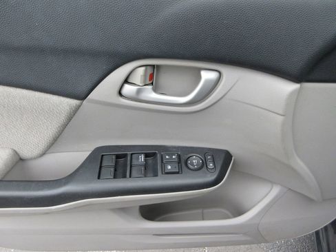 Used 2013 Honda Civic LX image 19