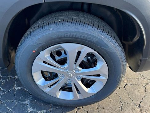 New 2026 Chevrolet Trax LS image 30