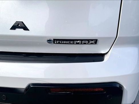 Used 2026 Toyota Sequoia Platinum image 21