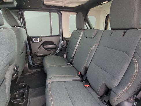 Used 2024 Jeep Wrangler Unlimited Sport AWD/4WD image 16