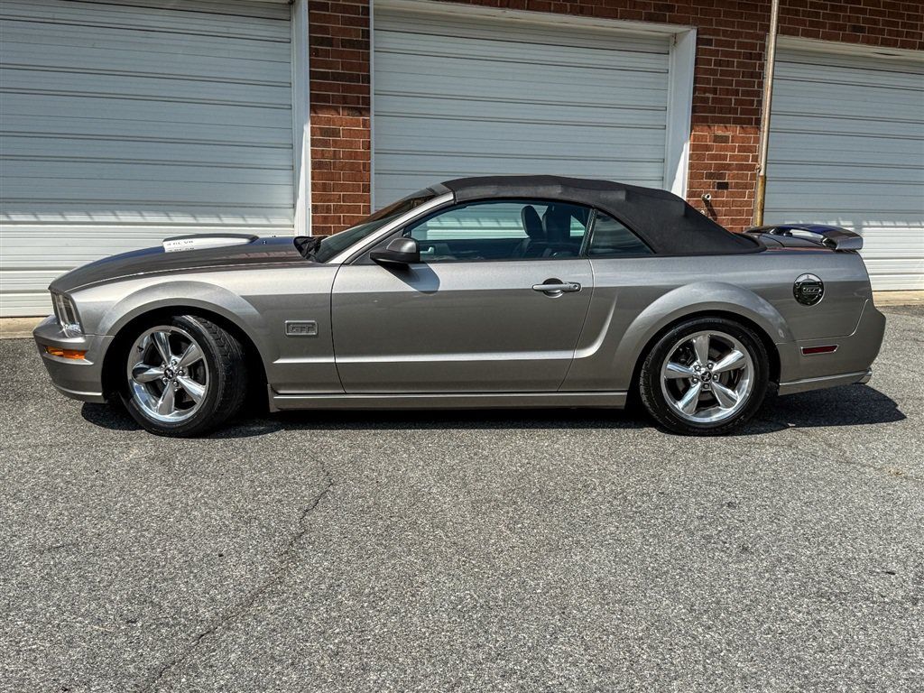Used 2008 Ford Mustang GT RWD image 4