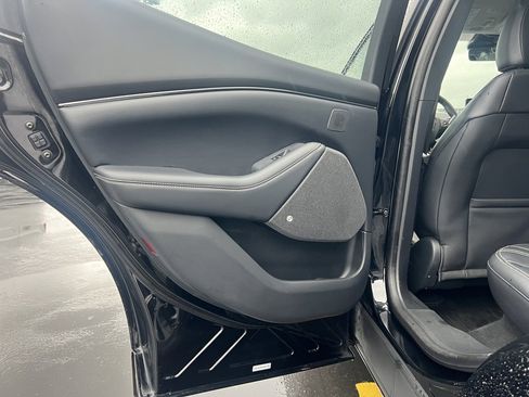 Used 2021 Ford Mustang Mach-E Premium image 30