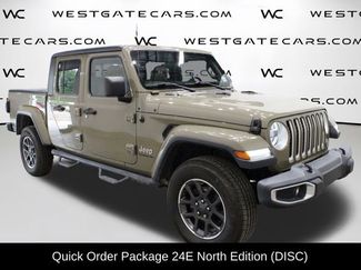 Used 2020 Jeep Gladiator Overland video 2