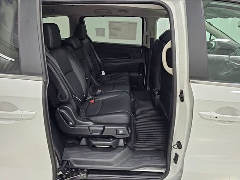 New 2026 Honda Odyssey EX-L image 10