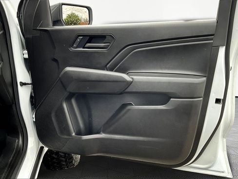 Used 2025 Chevrolet Colorado Trail Boss image 27