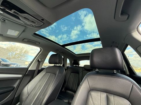 Used 2018 Audi Q5 2.0T Premium Plus w/ Premium Plus Package image 19