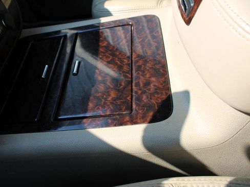 Used 2013 GMC Sierra 3500 Denali image 24