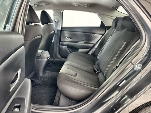 Used 2023 Hyundai Elantra SEL FWD image 23