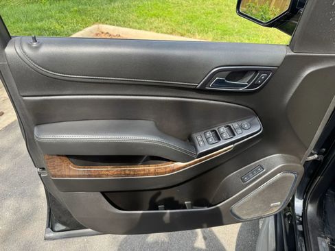 Used 2019 Chevrolet Tahoe LT AWD/4WD image 13