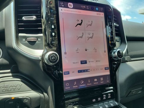 New 2026 RAM 2500 Big Horn AWD/4WD image 21