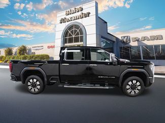 Used 2025 GMC Sierra 2500 Denali video 2