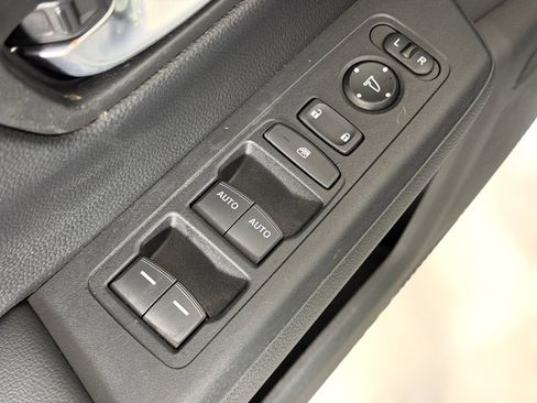 Used 2024 Honda CR-V EX image 13