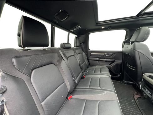 Used 2025 RAM 1500 Limited AWD/4WD image 30