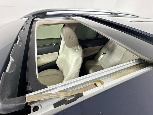 Used 2020 Mercedes-Benz GLE 350 w/ Premium Package image 24