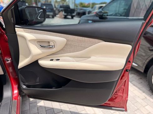 Used 2022 Nissan Murano SL FWD image 21