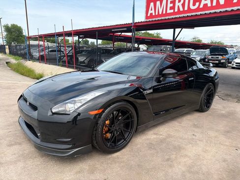 Used 2010 Nissan GT-R Premium AWD/4WD image 18