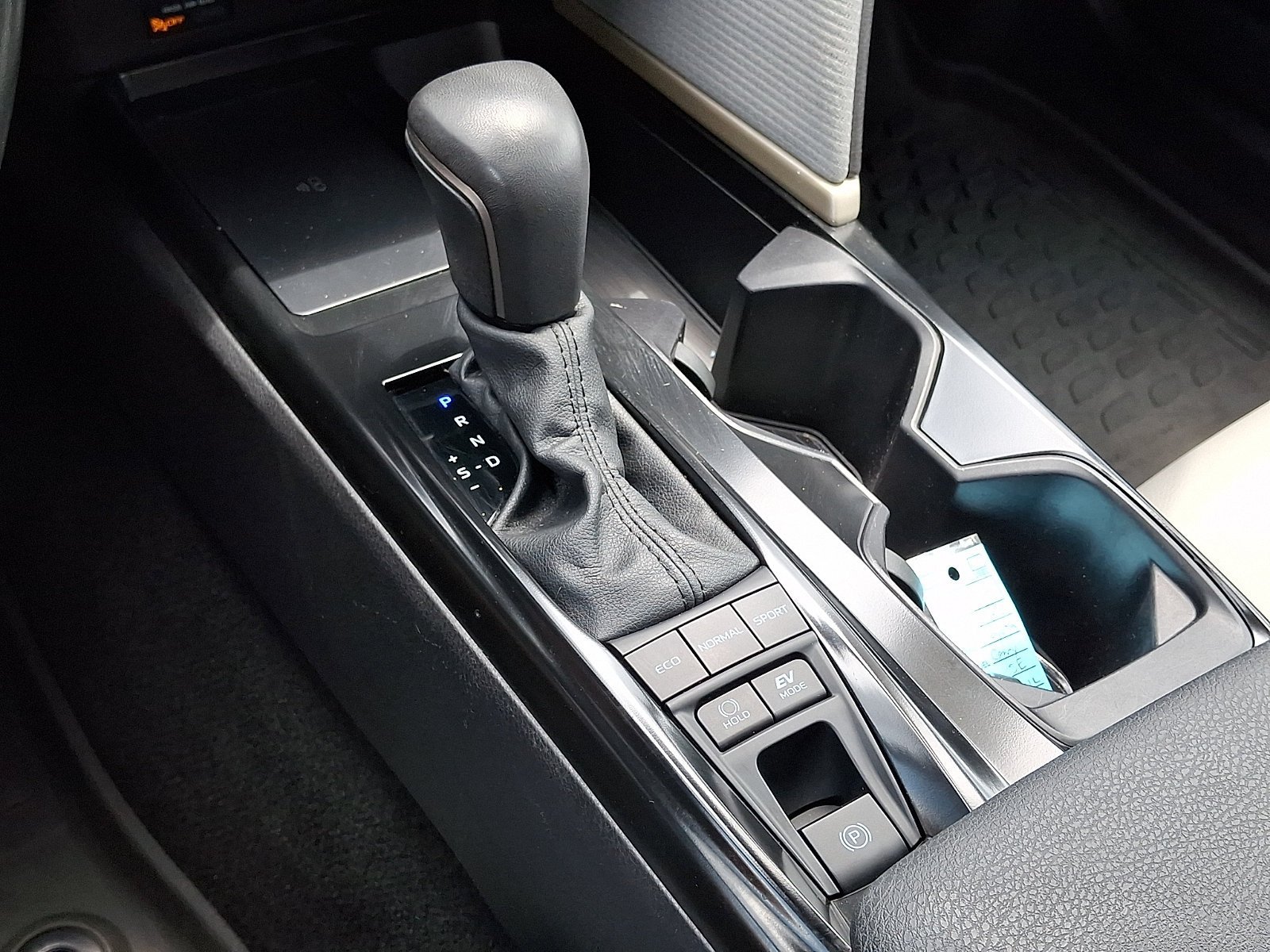 Certified 2025 Toyota Camry SE w/ Convenience Package FWD image 17
